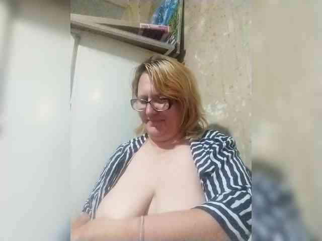 ForestLadyXL webcam