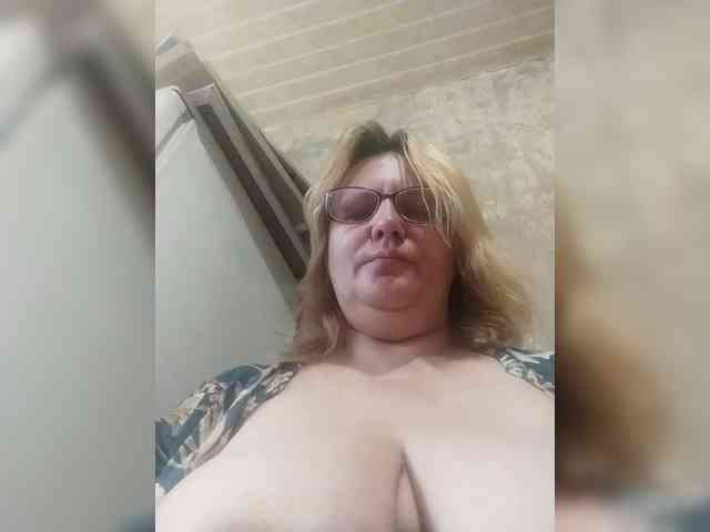 ForestLadyXL webcam
