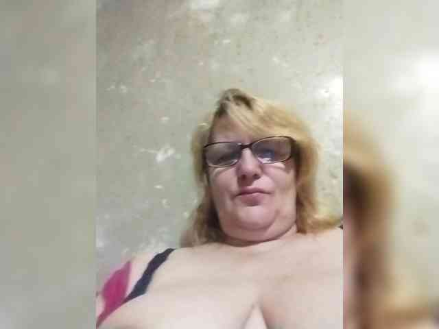 ForestLadyXL webcam