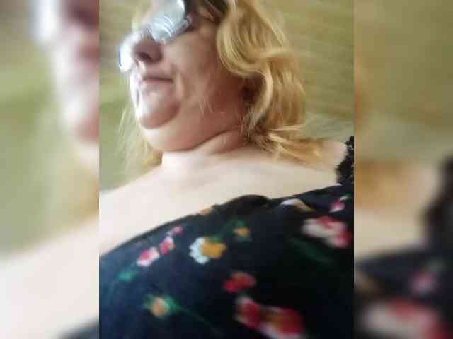 ForestLadyXL webcam