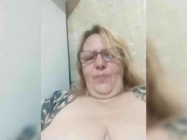 ForestLadyXL webcam