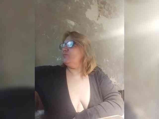 ForestLadyXL webcam