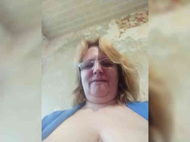 ForestLadyXL webcam