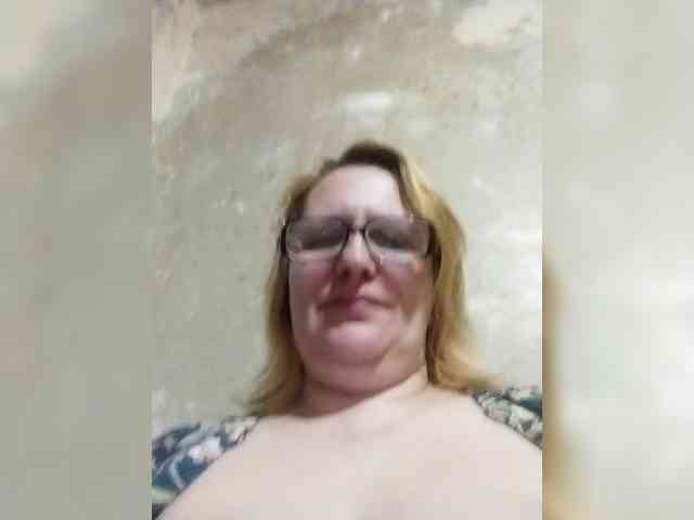 ForestLadyXL webcam