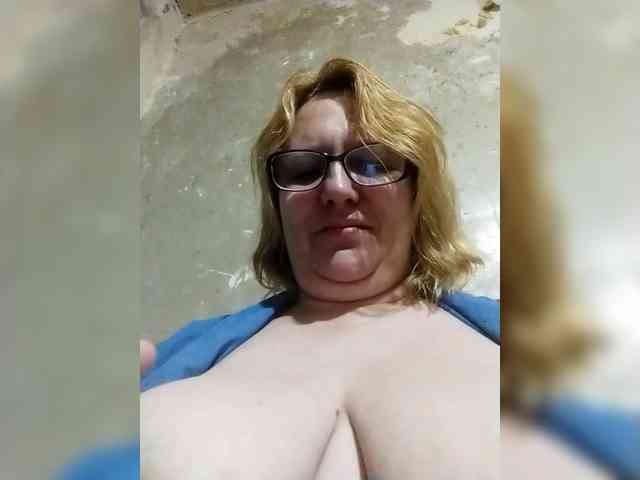 ForestLadyXL webcam