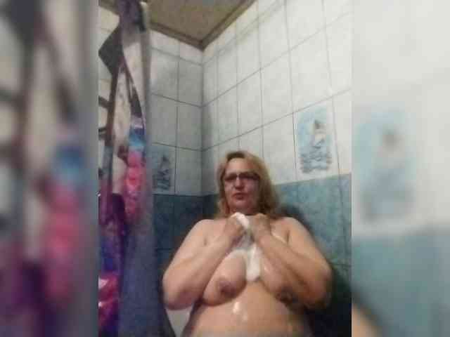 ForestLadyXL webcam