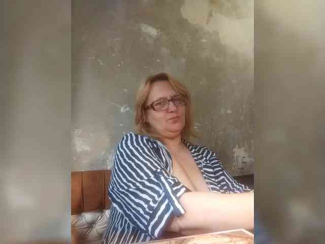 ForestLadyXL webcam
