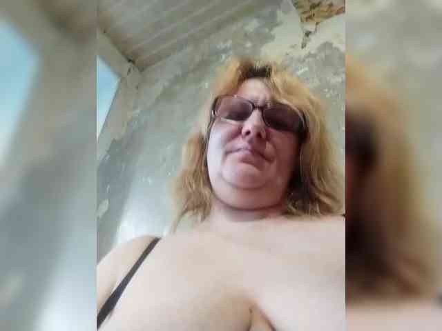 ForestLadyXL webcam