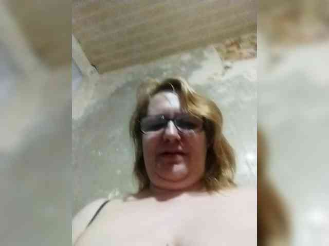ForestLadyXL webcam