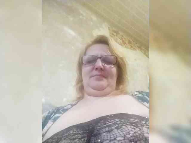 ForestLadyXL webcam