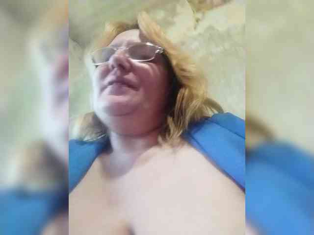 ForestLadyXL webcam