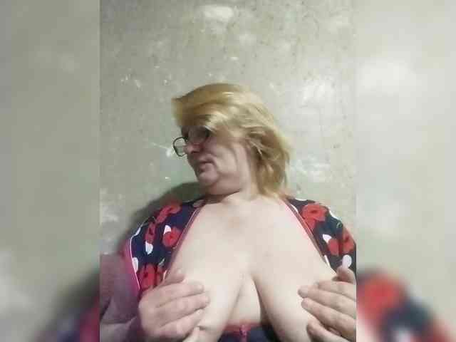 ForestLadyXL webcam
