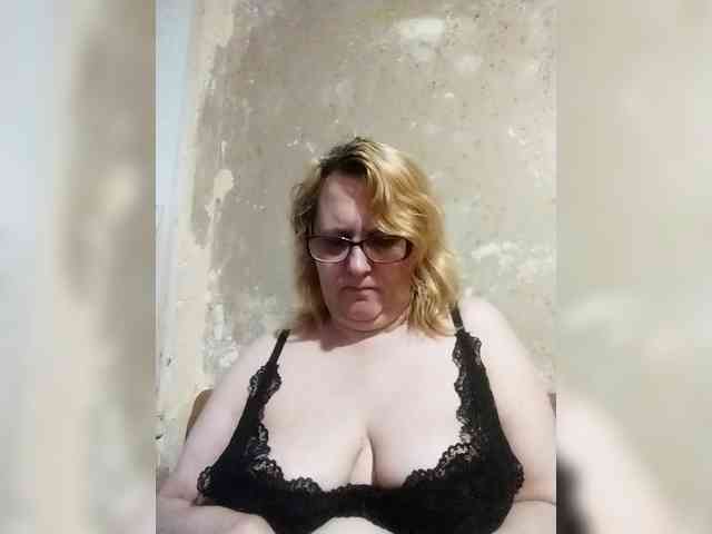 ForestLadyXL webcam