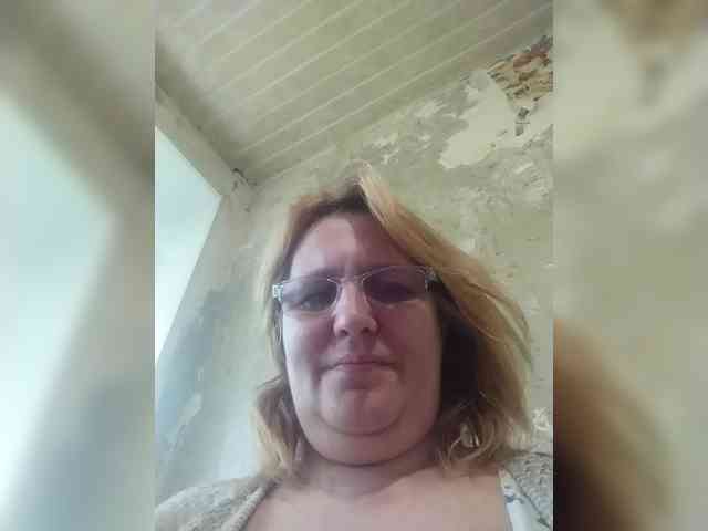 ForestLadyXL webcam