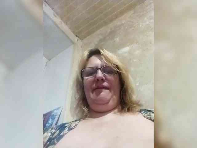 ForestLadyXL webcam