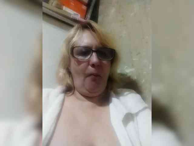 ForestLadyXL webcam