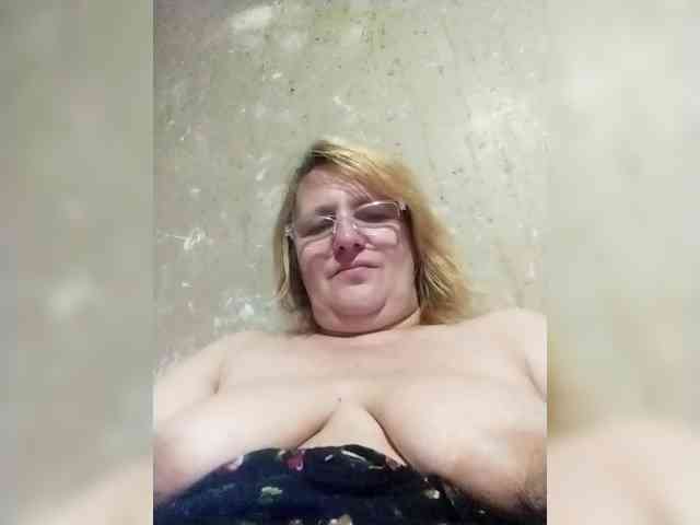ForestLadyXL webcam