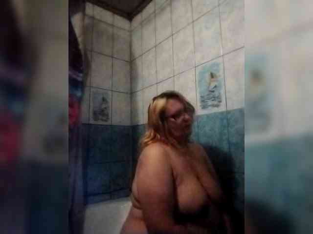 ForestLadyXL webcam