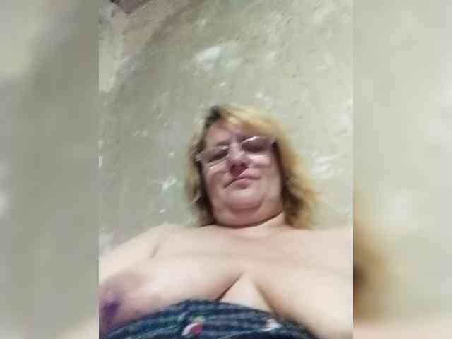 ForestLadyXL webcam