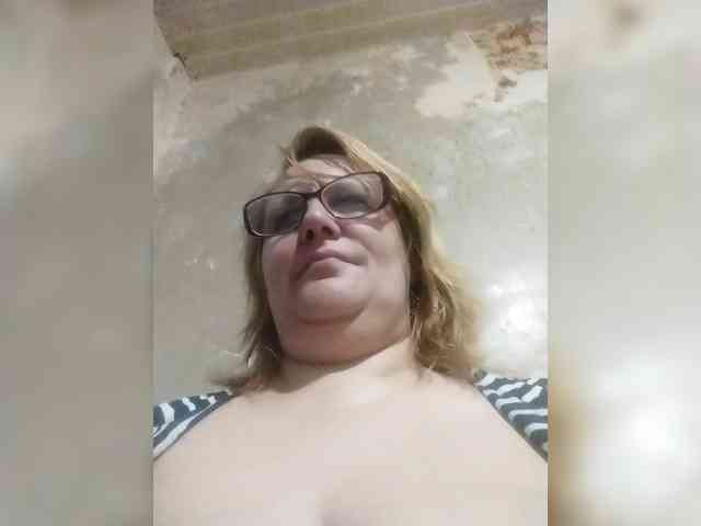 ForestLadyXL webcam