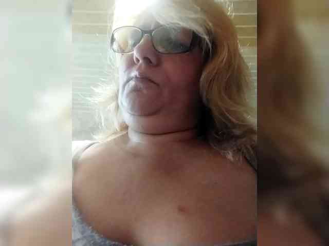 ForestLadyXL webcam