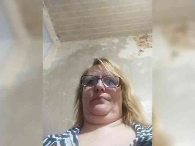 ForestLadyXL webcam