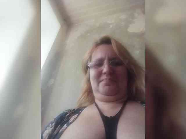 ForestLadyXL webcam