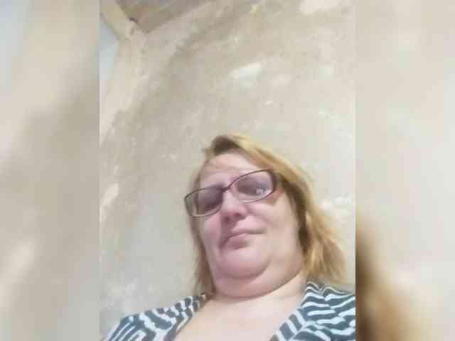 ForestLadyXL webcam