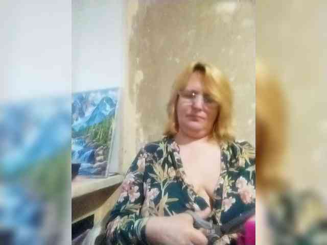 ForestLadyXL webcam