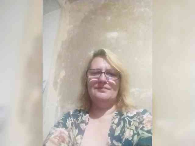 ForestLadyXL Live Webcam on BongaCams