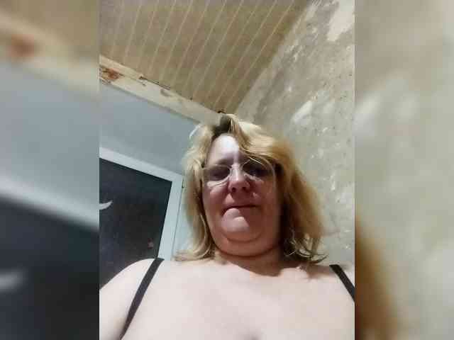ForestLadyXL webcam