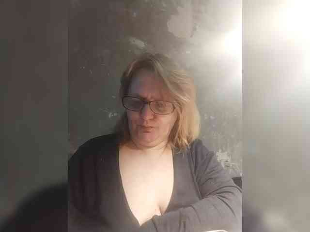 ForestLadyXL webcam
