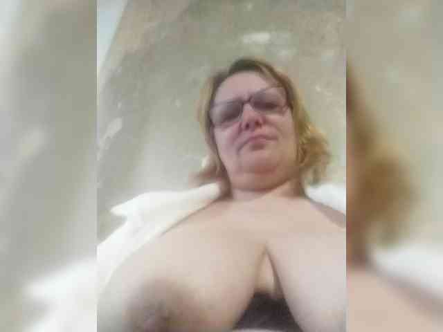 ForestLadyXL webcam