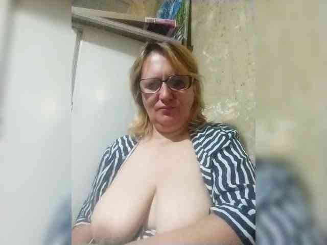 ForestLadyXL webcam