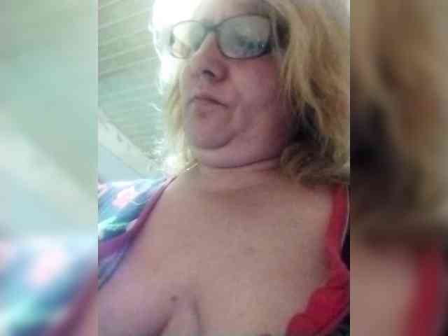 ForestLadyXL webcam