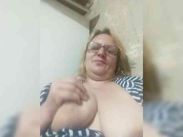 ForestLadyXL webcam