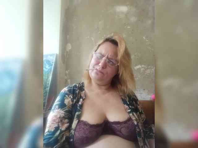 ForestLadyXL webcam