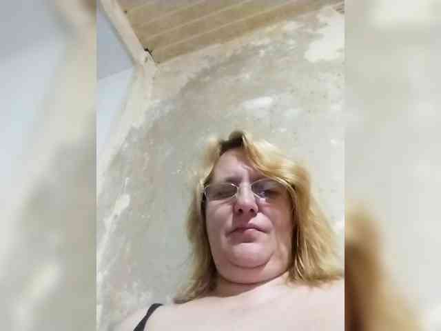 ForestLadyXL webcam