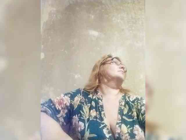 ForestLadyXL webcam