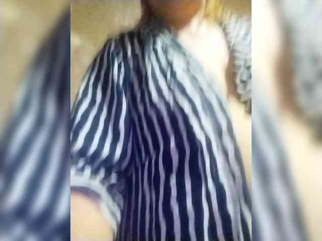 ForestLadyXL webcam