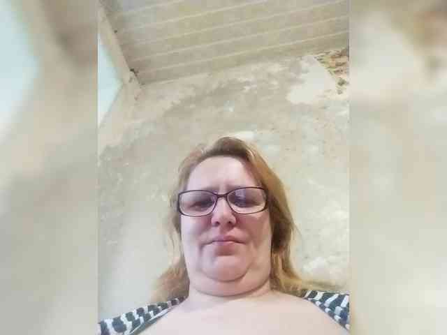 ForestLadyXL webcam