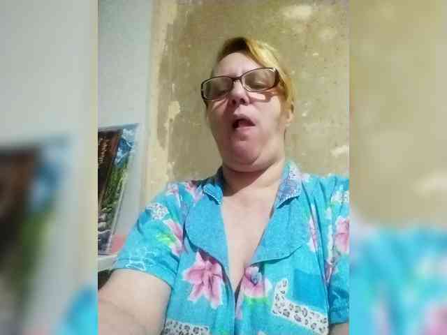 ForestLadyXL webcam