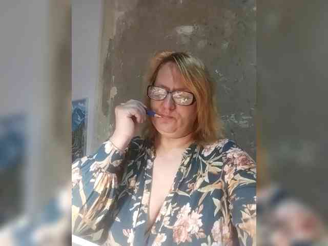 ForestLadyXL webcam