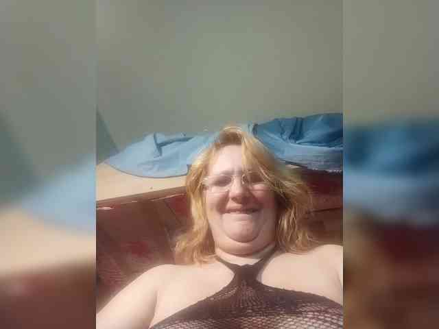 ForestLadyXL webcam