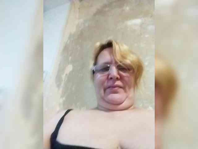 ForestLadyXL webcam
