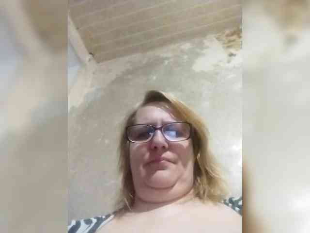 ForestLadyXL webcam