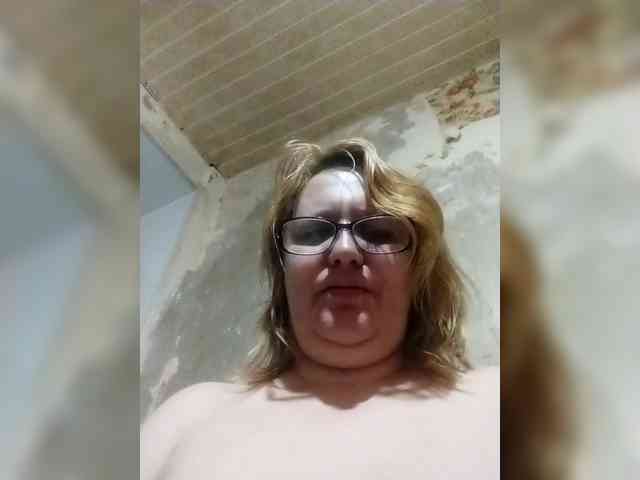 ForestLadyXL webcam