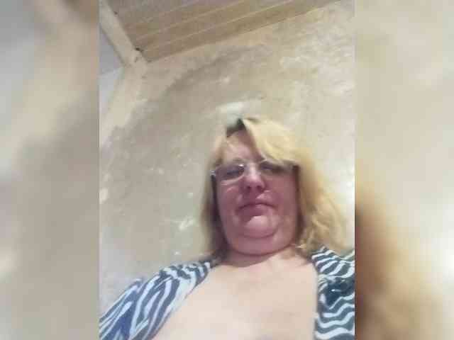 ForestLadyXL webcam