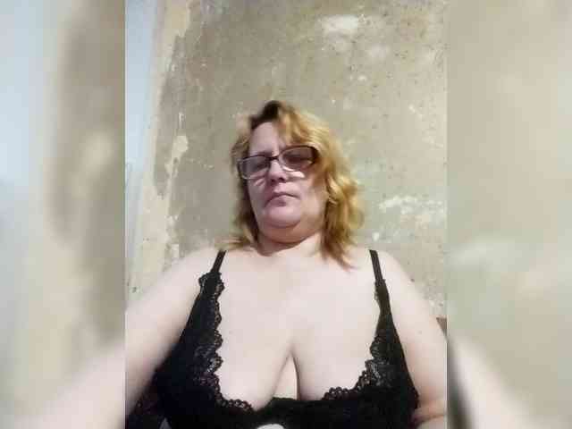 ForestLadyXL webcam