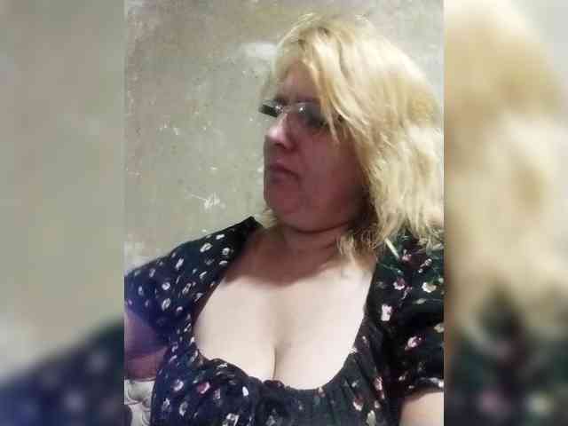 ForestLadyXL webcam